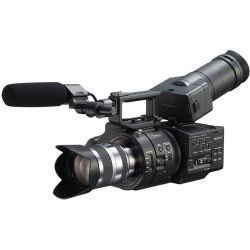 Sony NEX-FS700UK Super 35 Camcorder with 18-200mm Lens